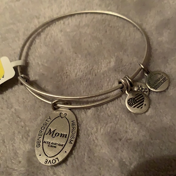 Alex and ani because i love you mom bracelet Clearance